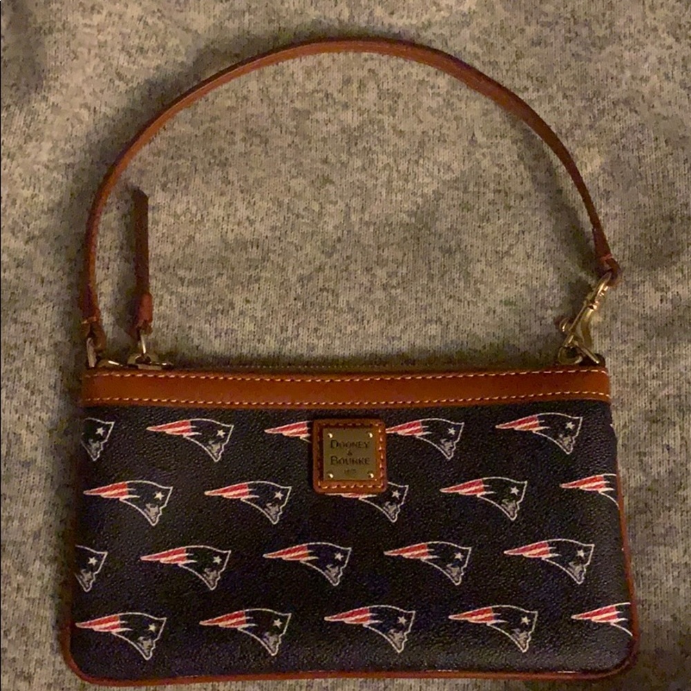 Dooney & Bourke Purse